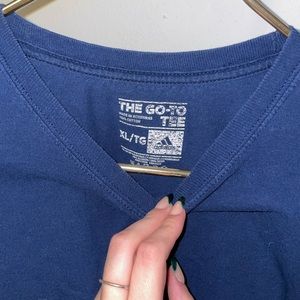 Men’s Adidas navy blue long sleeve shirt extra large